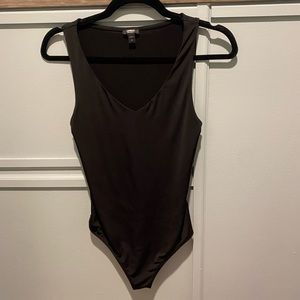 Express body contour bodysuit
